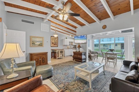 Condo in Sarasota, Florida, 1 bedroom  № 1775428 - photo 3
