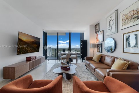 Condo in Miami, Florida, 1 bedroom  № 2087575 - photo 6