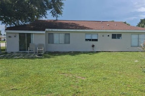 House in North Port, Florida 3 bedrooms, 122.63 sq.m. № 1873374 - photo 3