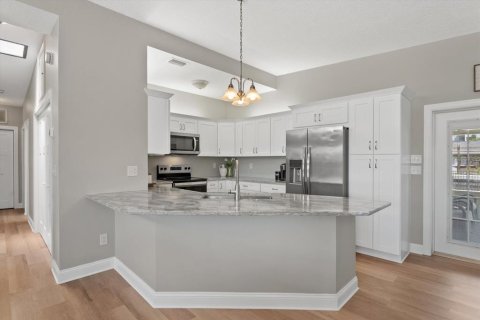 House in Ellenton, Florida 4 bedrooms, 146.04 sq.m. № 2138007 - photo 11