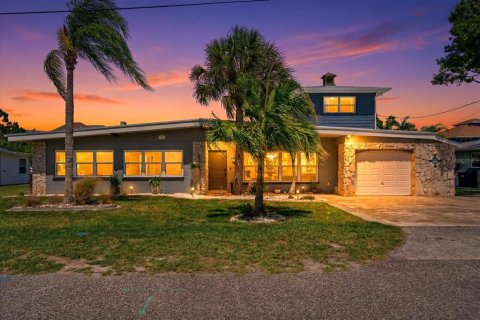 House in Ellenton, Florida 4 bedrooms, 146.04 sq.m. № 2138007 - photo 5