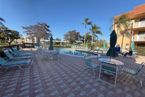 Condominio en venta en Sunrise, Florida, 1 dormitorio, 69.68 m2 № 2190787 - foto 23