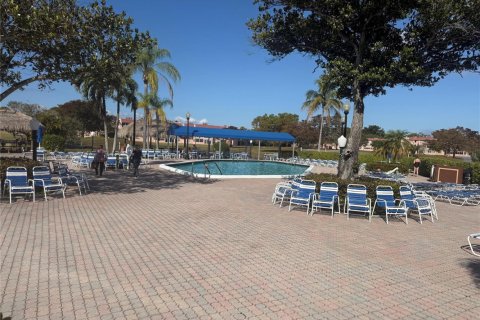 Condominio en venta en Sunrise, Florida, 1 dormitorio, 69.68 m2 № 2190787 - foto 22