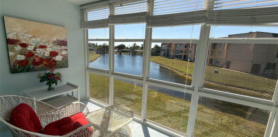 Condominio en Sunrise, Florida, 1 dormitorio  № 2190787