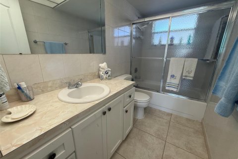 Condominio en venta en Sunrise, Florida, 1 dormitorio, 69.68 m2 № 2190787 - foto 18