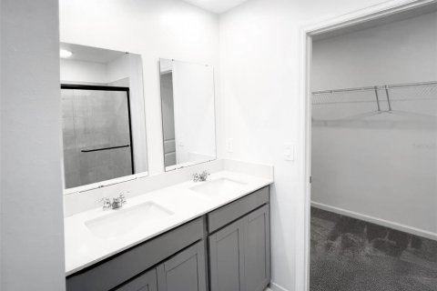 House in Winter Haven, Florida 4 bedrooms, 179.58 sq.m. № 2228468 - photo 23
