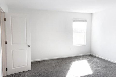House in Winter Haven, Florida 4 bedrooms, 179.58 sq.m. № 2228468 - photo 18