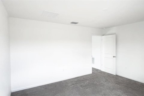House in Winter Haven, Florida 4 bedrooms, 179.58 sq.m. № 2228468 - photo 19