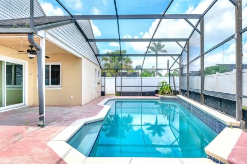 Casa en alquiler en Kissimmee, Florida, 3 dormitorios, 145.39 m2 № 1886911 - foto 22