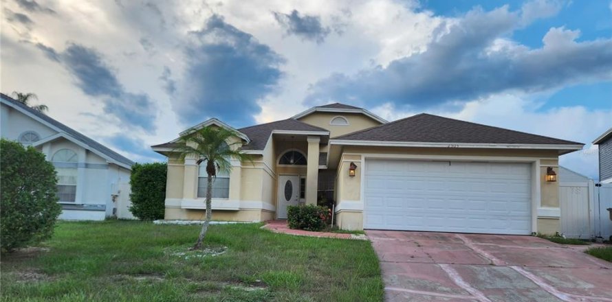 Casa en Kissimmee, Florida 3 dormitorios, 145.39 m2 № 1886911
