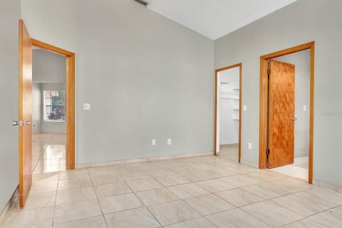 Casa en alquiler en Kissimmee, Florida, 3 dormitorios, 145.39 m2 № 1886911 - foto 19