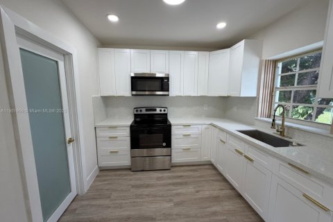 Casa en venta en Miami, Florida, 4 dormitorios, 162.11 m2 № 1955382 - foto 6