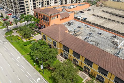 Commercial property in Miramar, Florida № 1977908 - photo 6