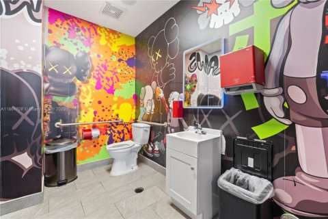 Commercial property in Miramar, Florida № 1977908 - photo 19