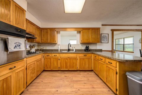 Купить виллу или дом в Даннеллон, Флорида 9 комнат, 221.48м2, № 1832977 - фото 20