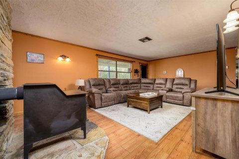 Купить виллу или дом в Даннеллон, Флорида 9 комнат, 221.48м2, № 1832977 - фото 15