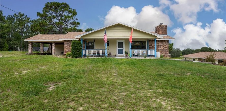 Casa en Dunnellon, Florida 3 dormitorios, 221.48 m2 № 1832977