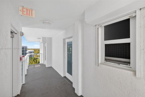 Купить кондоминиум в Помпано-Бич, Флорида 1 спальня, 65.96м2, № 2006495 - фото 21