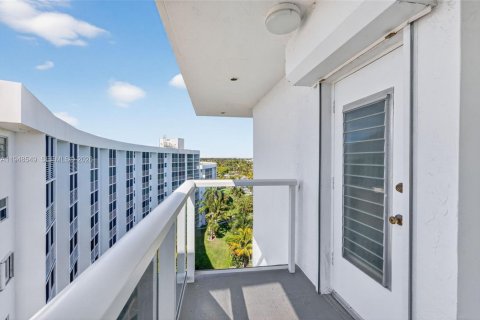 Купить кондоминиум в Помпано-Бич, Флорида 1 спальня, 65.96м2, № 2006495 - фото 22