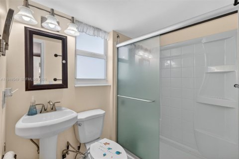 Купить кондоминиум в Помпано-Бич, Флорида 1 спальня, 65.96м2, № 2006495 - фото 20