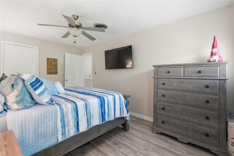 Townhouse in Largo, Florida 2 bedrooms, 75.81 sq.m. № 2217227 - photo 22