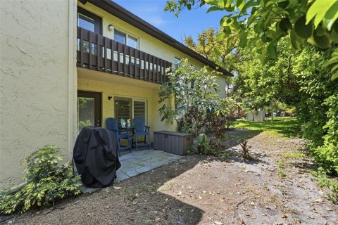 Townhouse in Largo, Florida 2 bedrooms, 75.81 sq.m. № 2217227 - photo 28