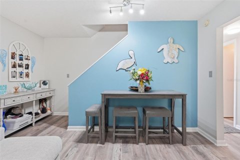 Townhouse in Largo, Florida 2 bedrooms, 75.81 sq.m. № 2217227 - photo 9