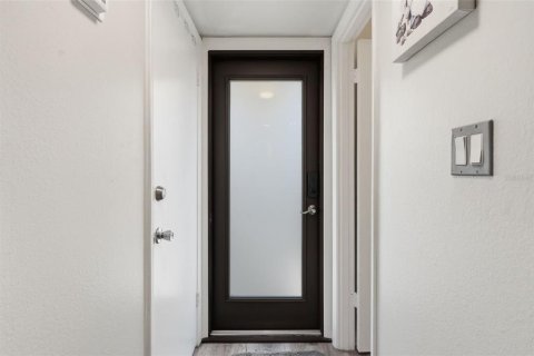 Townhouse in Largo, Florida 2 bedrooms, 75.81 sq.m. № 2217227 - photo 3