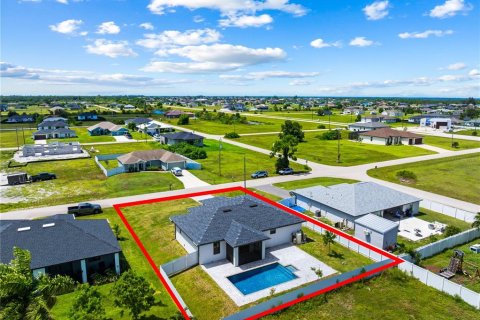 Casa en Cape Coral, Florida 3 dormitorios, 151.34 m2 № 2380420