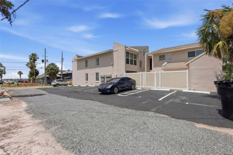 Copropriété à vendre à Saint Petersburg, Floride: 2 chambres, 93.37 m2 № 2196516 - photo 28
