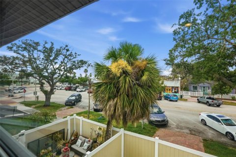 Copropriété à vendre à Saint Petersburg, Floride: 2 chambres, 93.37 m2 № 2196516 - photo 15