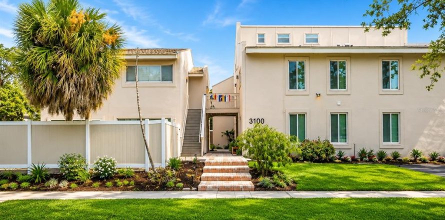 Condo à Saint Petersburg, Floride, 2 chambres  № 2196516