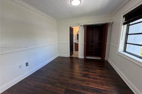 Copropriété à louer à North Miami Beach, Floride: 2 chambres, 78.13 m2 № 2000809 - photo 11