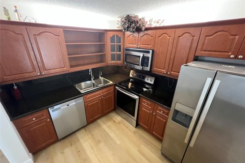 Condo in Boca Raton, Florida, 2 bedrooms  № 2187010 - photo 10