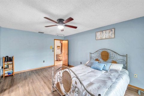 House in Spring Hill, Florida 4 bedrooms, 191.94 sq.m. № 1886844 - photo 29