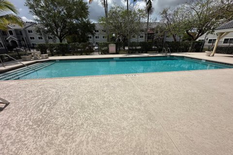 Condo in Homestead, Florida, 2 bedrooms № 2240444 - photo 7