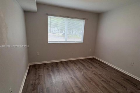 Condo in Homestead, Florida, 2 bedrooms № 2240444 - photo 19