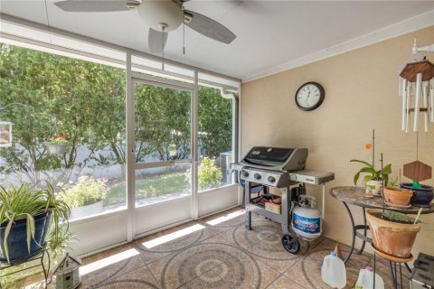 Touwnhouse à vendre à New Smyrna Beach, Floride: 2 chambres, 128.02 m2 № 2409804 - photo 29