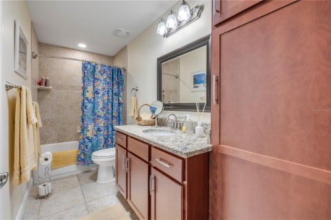 Touwnhouse à vendre à New Smyrna Beach, Floride: 2 chambres, 128.02 m2 № 2409804 - photo 13