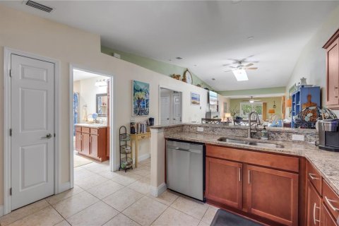 Touwnhouse à vendre à New Smyrna Beach, Floride: 2 chambres, 128.02 m2 № 2409804 - photo 28