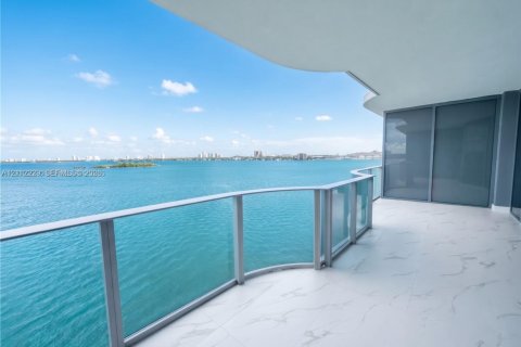 Copropriété à louer à Miami, Floride: 2 chambres, 140.38 m2 № 2432507 - photo 14