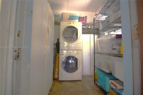 Casa en venta en Fort Lauderdale, Florida, 3 dormitorios, 102.38 m2 № 1713811 - foto 6
