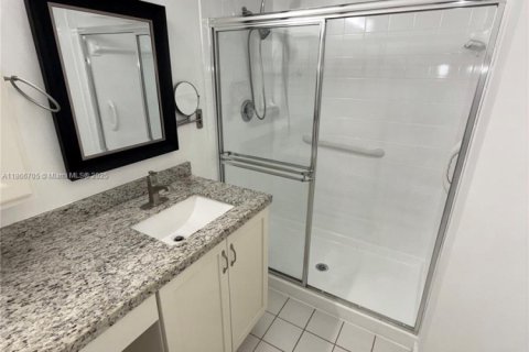 Condo in Boynton Beach, Florida, 3 bedrooms  № 2020969 - photo 9