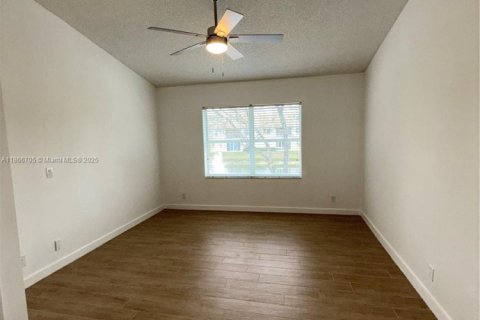 Condo in Boynton Beach, Florida, 3 bedrooms  № 2020969 - photo 7
