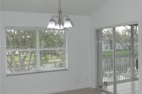 Condo in Boynton Beach, Florida, 3 bedrooms  № 2020969 - photo 12