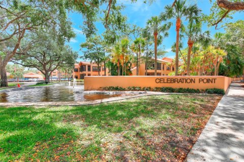 Condo in Miami Lakes, Florida, 2 bedrooms  № 1758856 - photo 3