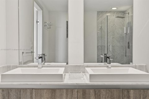 Copropriété à vendre à Miami, Floride: 2 chambres № 1888840 - photo 17