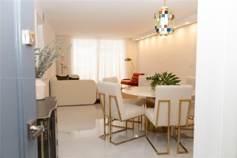 Condominio en venta en Miami Beach, Florida, 2 dormitorios, 112.04 m2 № 1874951 - foto 5