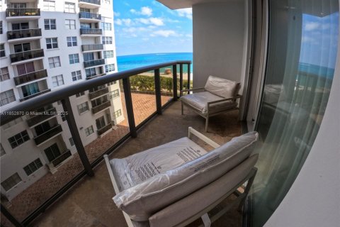 Condominio en venta en Miami Beach, Florida, 2 dormitorios, 112.04 m2 № 1874951 - foto 27