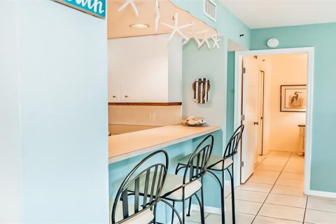 Copropriété à louer à Sarasota, Floride: 2 chambres, 118.91 m2 № 2298791 - photo 9